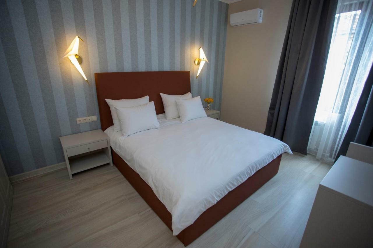 Downtown Hotel Батуми Екстериор снимка